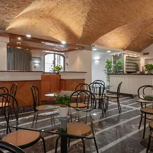 3* 酒店 库塔通阿根廷酒店