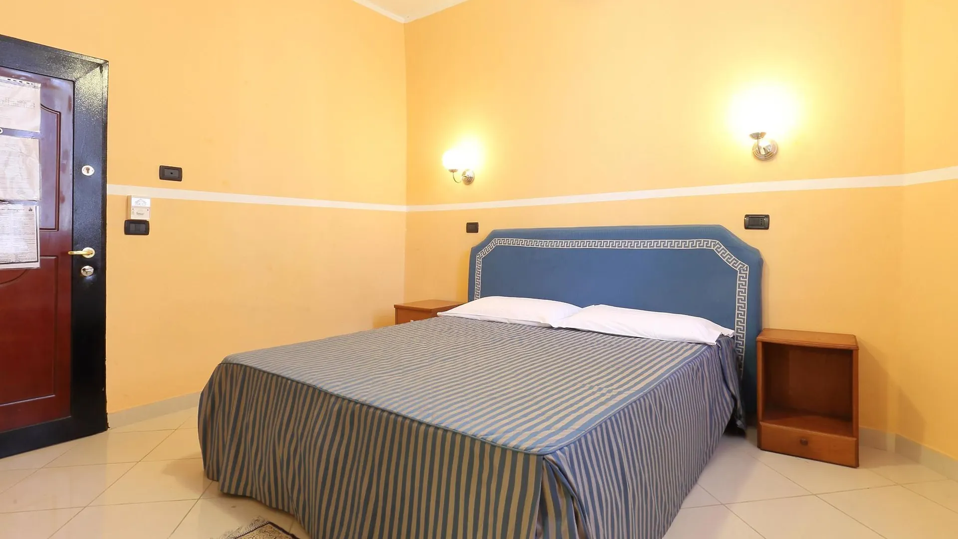 Hotel Veneto Con Accesso Ztl Florence 3*,
